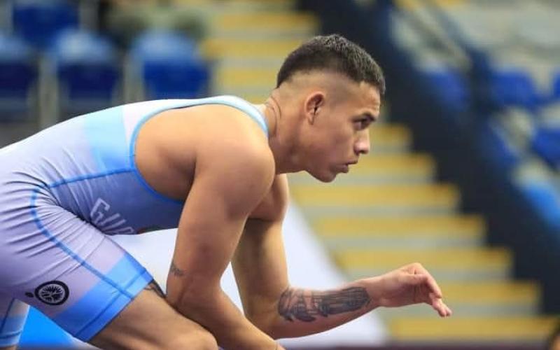 Entrenador Esteban David Pérez