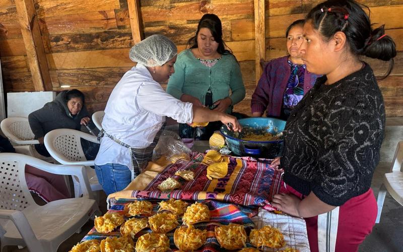 Fortalecen nutrición con la transformación de alimentos