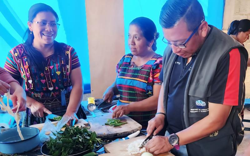 Mujeres de Chirijuyú transforman la cocina en oportunidad