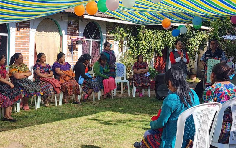 Mujeres rurales fortalecen autoestima y nutrición familiar