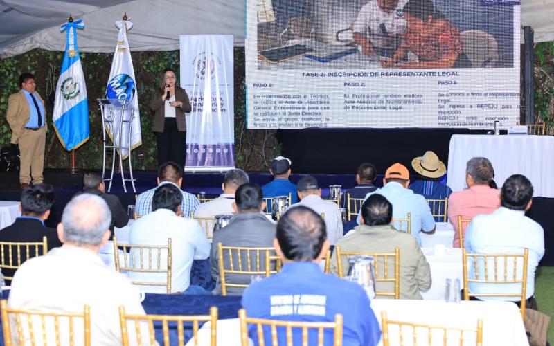 Productores fortalecen su futuro al formalizar 35 organizaciones agropecuarias