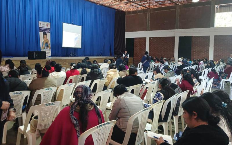 Responsables de alimentación escolar capacitados para promover hábitos saludables