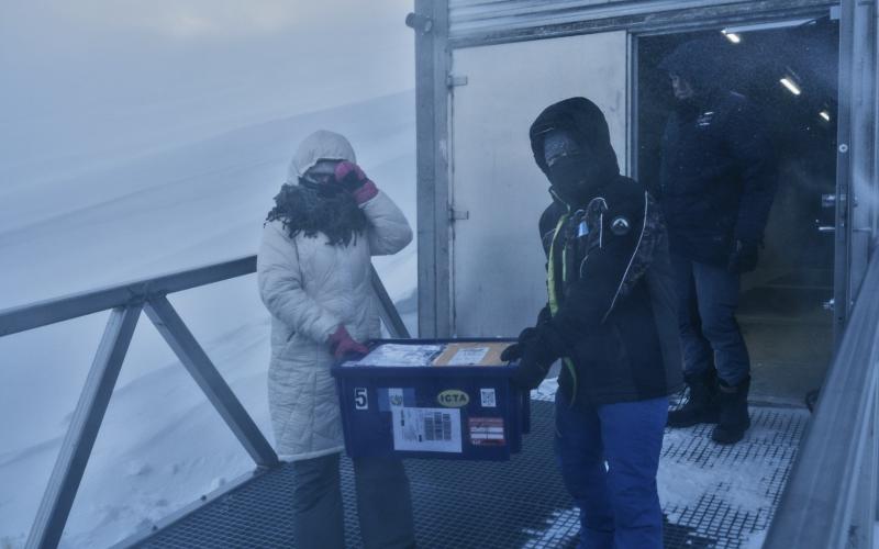 Semillas de Guatemala arriban a “Bóveda del Fin del Mundo”