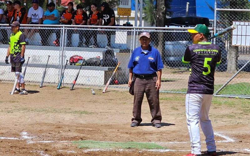 Sóftbol: nueva disciplina de la Liga Deportiva y Recreativa MCD 
