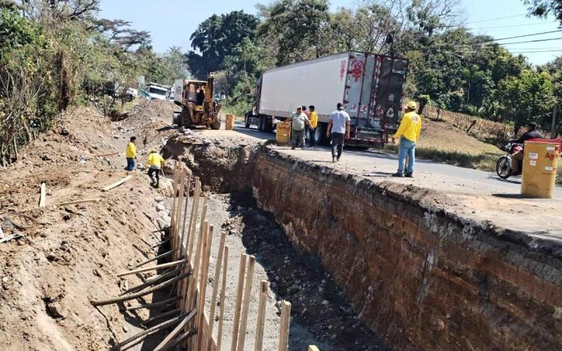 Trabajos en el km 190.3 de Retalhuleu mejoran la seguridad vial