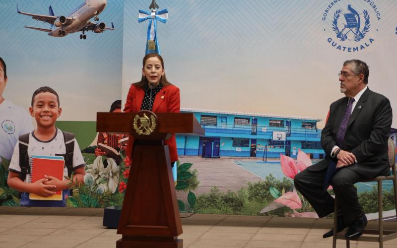 CIV proyecta 54 obras viales en 12 departamentos 