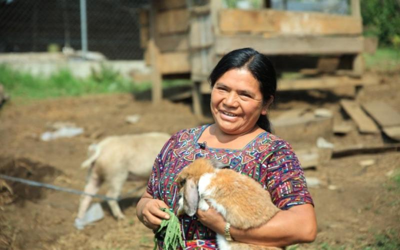 Mujeres que transforman el campo y producen alimentos