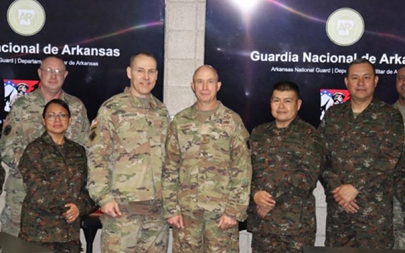 Ejército de Guatemala fortalece capacidades en gestión de riesgo a desastres junto a la Guardia Nacional de Arkansas