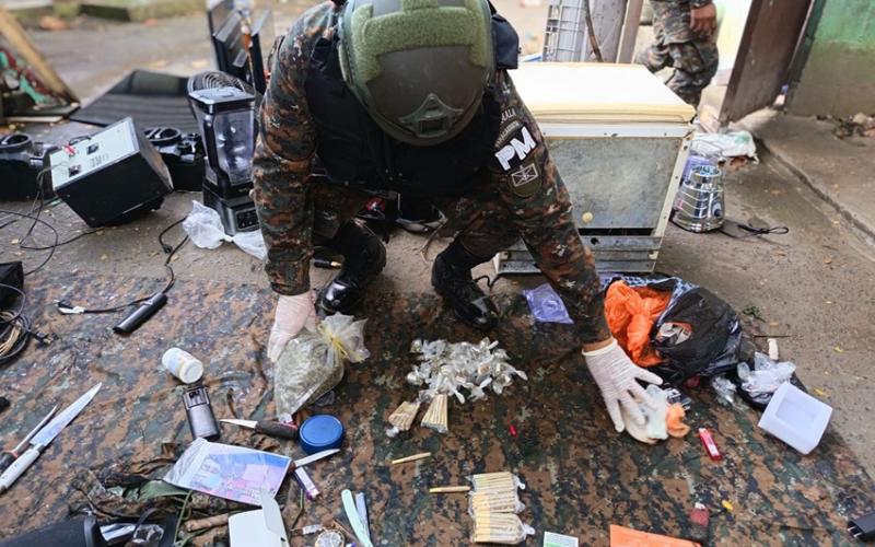 Ejército de Guatemala participa en requisa en el Centro de Rehabilitación Penal de Puerto Barrios, Izabal.