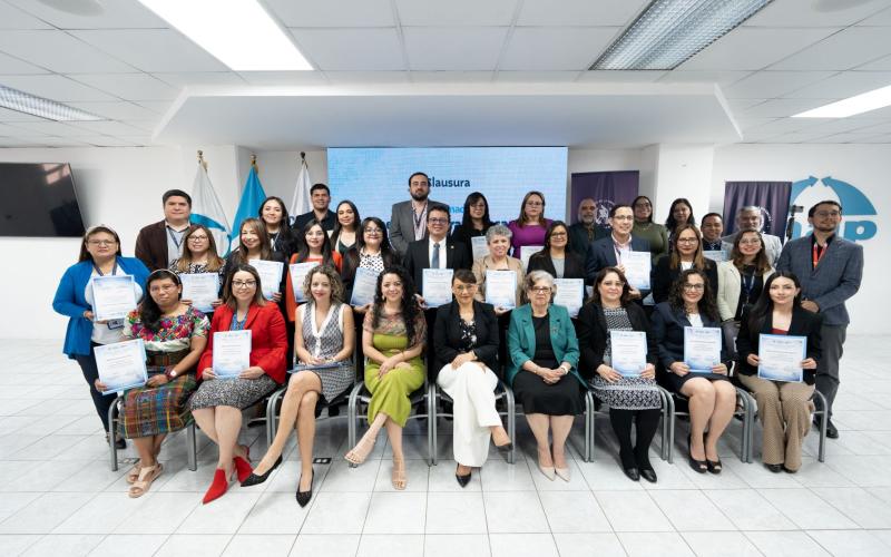 Integrantes de la Red de Directores de Cooperación que cursaron el diplomado.