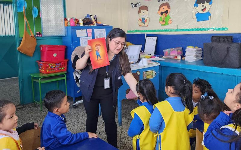 Continúan jornadas de educación alimentaria y nutricional en planteles de la capital