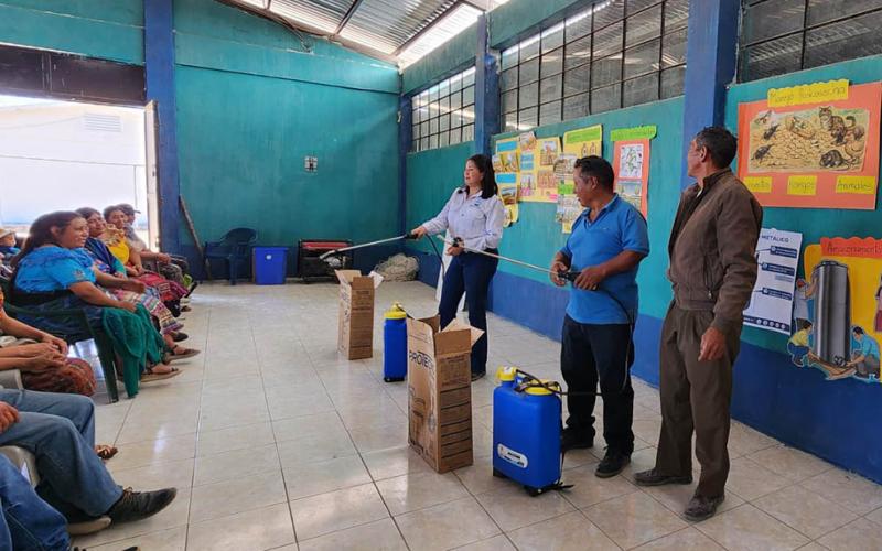 Fortalecen conocimientos para producir alimentos en sus propios hogares