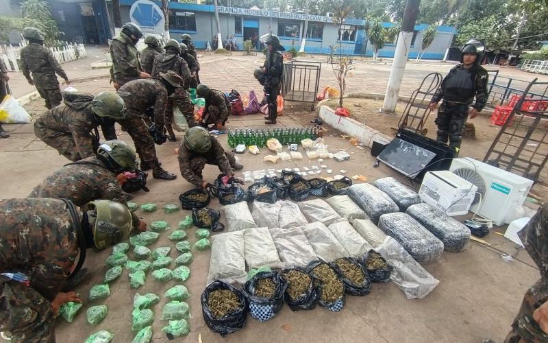 Ejército de Guatemala participó en requisa en la Granja Penal Canadá en el marco del Estado de Prevención.