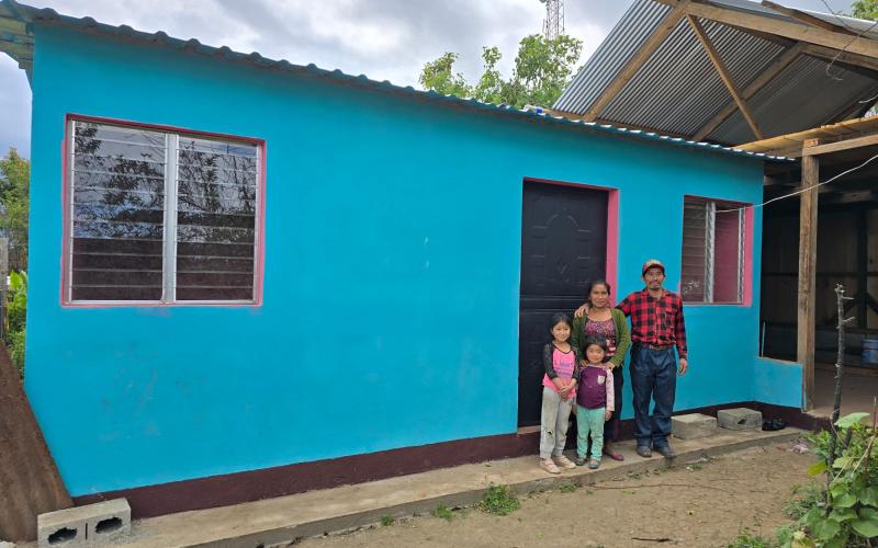 28 familias de Nebaj inician un nuevo capítulo de esperanza con la entrega de sus viviendas