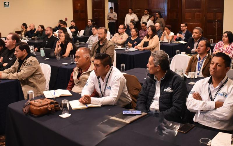 Representantes de diferentes EPI conocieron las Normas SNIP 2027 para la conformación de expedientes de proyectos de inversión. 