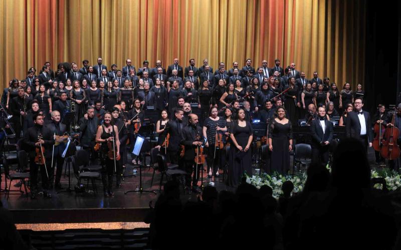 Autoridades del Ejecutivo acompañan segunda fecha del Réquiem de Mozart