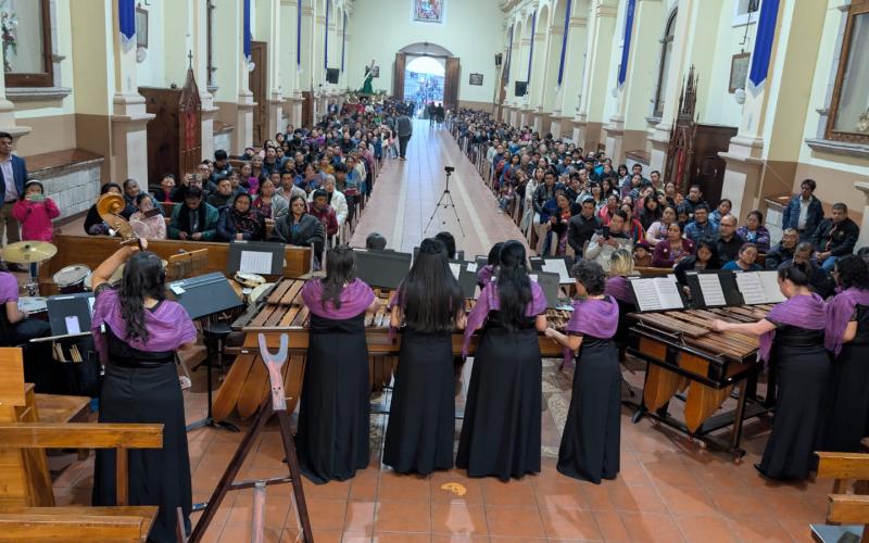 Marimba Femenina de Concierto