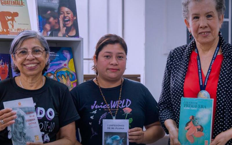 Biblioteca Nacional «Luis Cardoza y Aragón» presenta la “Estantería Violeta”