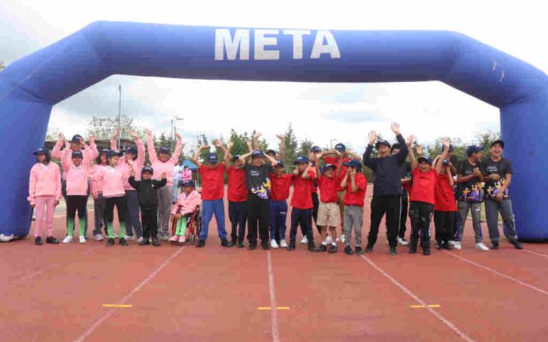 Niñas y niños participan en carrera 3K por la discapacidad en el Parque Erick Barrondo