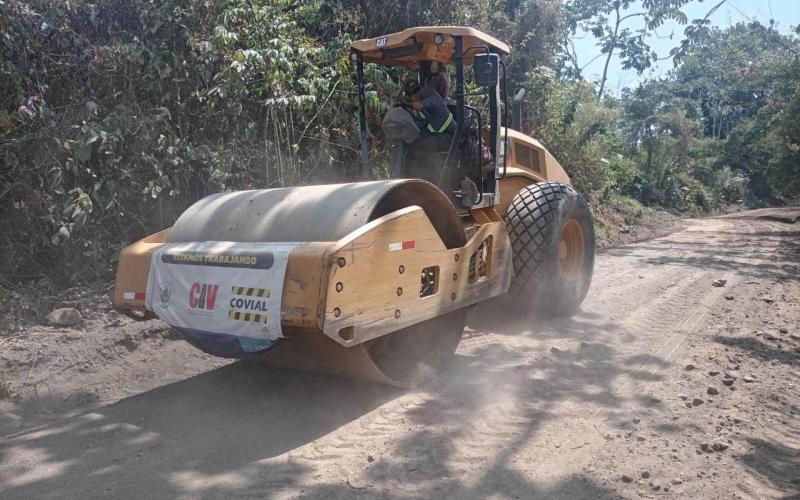 Mejoran camino rural en Suchitepéquez