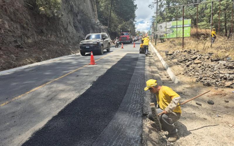 Avanzan trabajos de reparación en carretera clave entre Quiché y Chiché