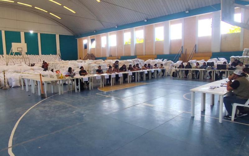 Un apoyo que llega a la mesa: entregan alimentos a familias en Retalhuleu