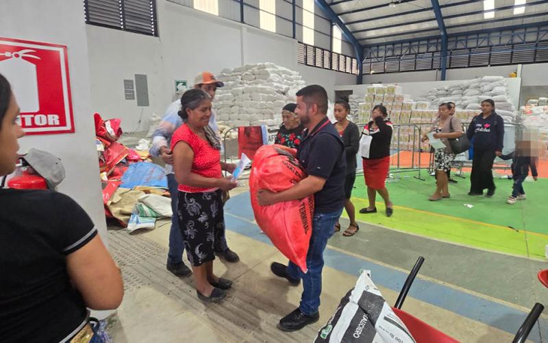 Asistencia alimentaria llega a familias de Jalapa y Zacapa