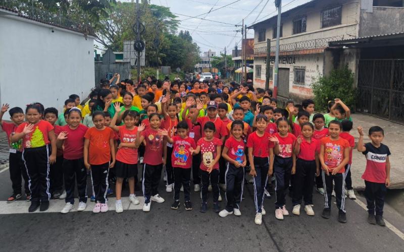 Deporte y recreación fortalecen la convivencia comunitaria en Santa Lucía Cotzumalguapa. 