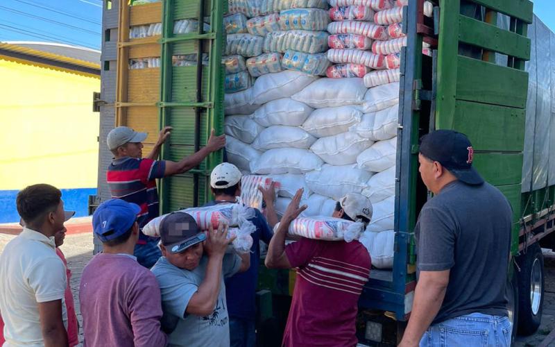 Raciones que llevan esperanza y alimento seguro a miles de hogares
