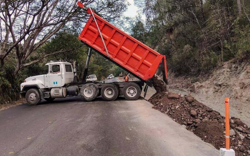 Avanzan trabajos en tramo clave de Jutiapa 