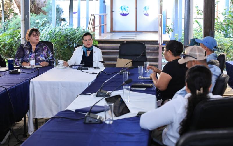 Acuerdan acciones para impulsar la producción y competitividad del camarón