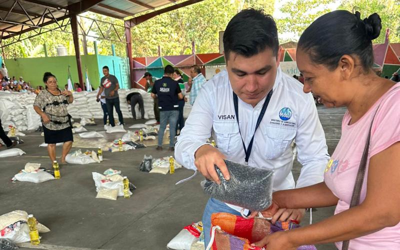 Asistencia alimentaria llega a más de 356 mil familias en todo el país