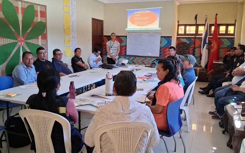 Capacitan a integrantes de la COMUSAN de Santa Catarina Barahona