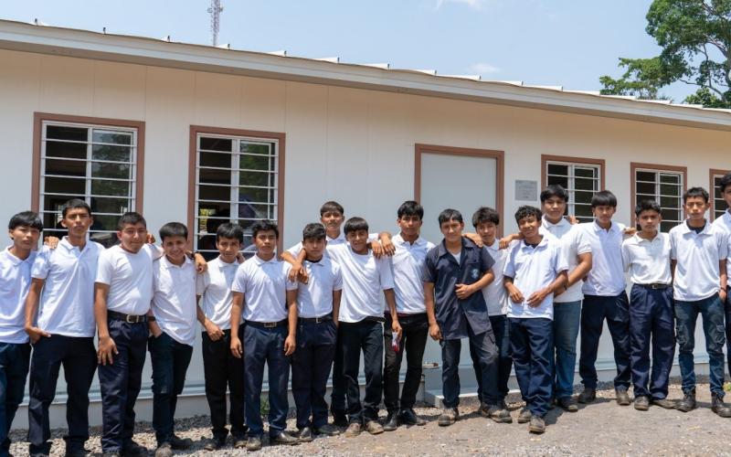 Estudiantes de El Asintal contarán con espacios dignos