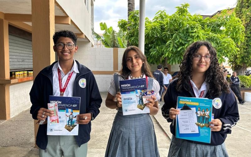 Jóvenes jalapanecos aprenden cómo los recursos públicos inciden en el desarrollo local