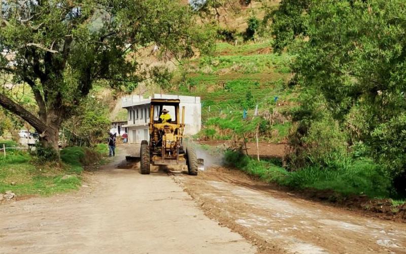 Sololatecos contarán con un mejor camino rural 