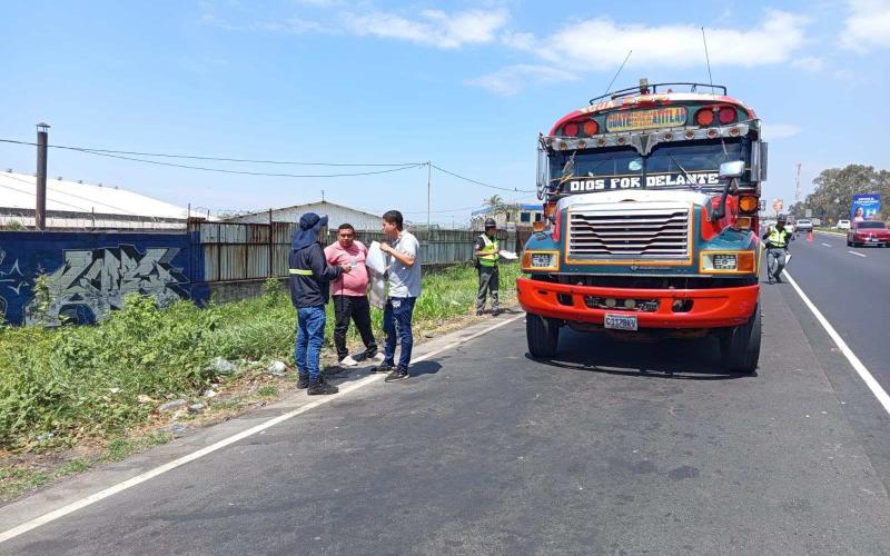 Refuerzan la seguridad en rutas del país con controles de fin de semana