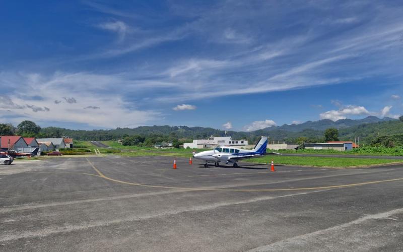 Cobán despega con más seguridad, capacidad e inversión aeroportuaria