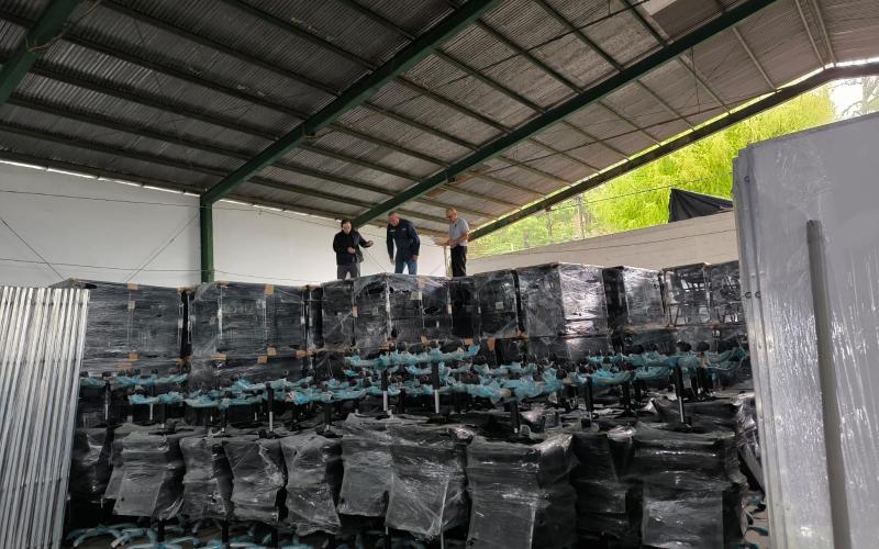 28 establecimientos educativos reciben mobiliario escolar en Alta Verapaz