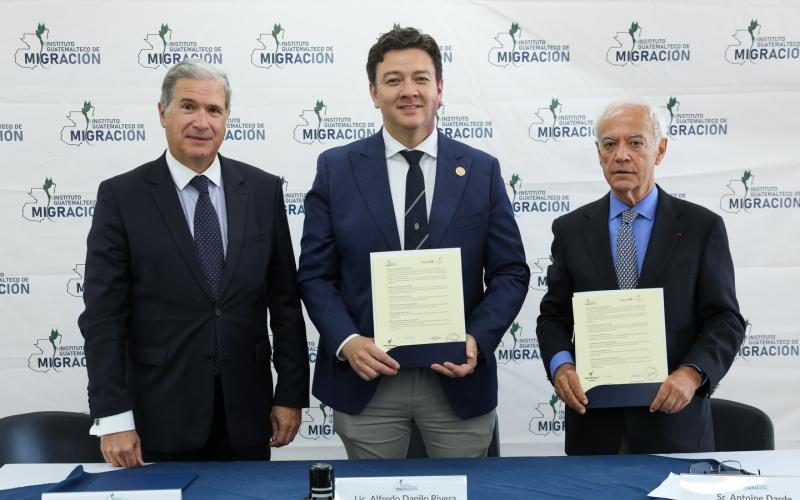 El Instituto Guatemalteco de Migración y la Alianza Francesa de Guatemala unen esfuerzos