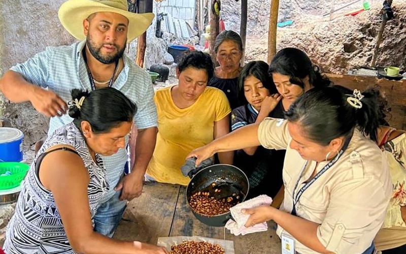 Impulsan el emprendimiento y la seguridad alimentaria en Jutiapa