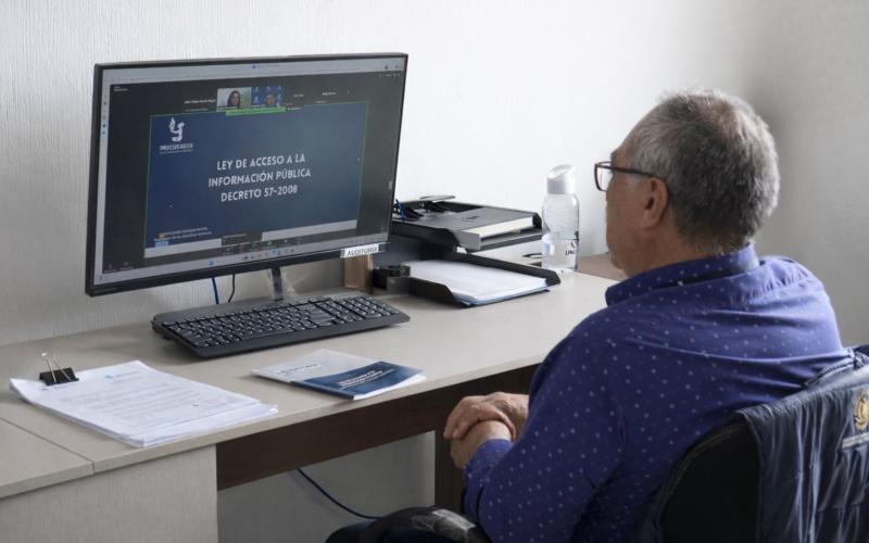 Uncosu fortalece transparencia con capacitación en acceso a la información pública