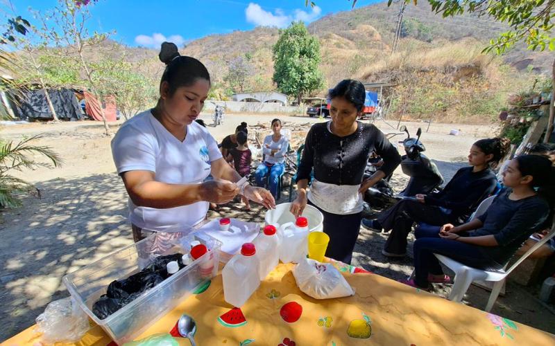 Promueven la higiene del hogar y salud familiar en Sansare