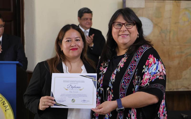 Reafirman compromiso con el servicio público y la eficiencia institucional