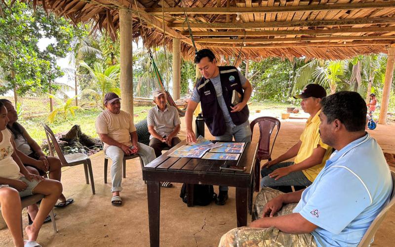 Socializan calendario de vedas 2026 con pescadores en Livingston