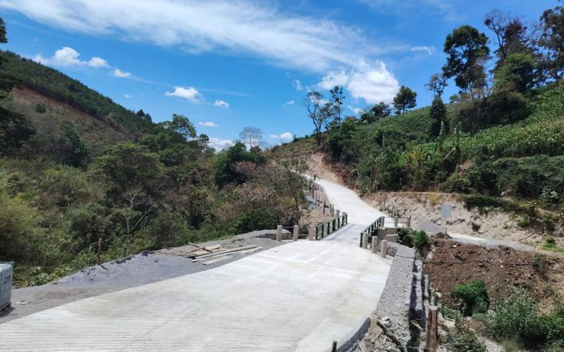 Nueva calle pavimentada en El Sacabastal mejora la movilidad y calidad de vida de 110 familias