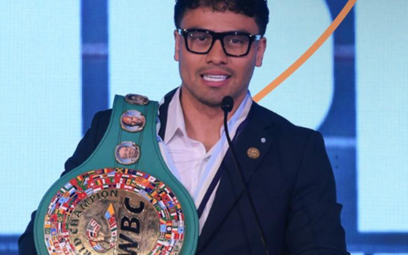 Orden Presidencial al boxeador petenero Lester Martínez