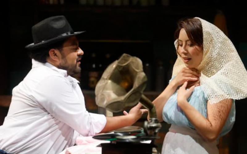 Ministro Luis Méndez Salinas acompañó la presentación de El Tren Amarillo