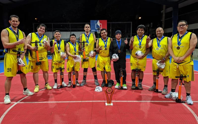 campeón maxibaloncesto