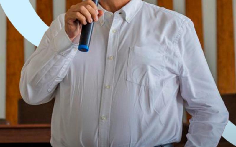 Conversatorio con el escritor Adolfo Méndez Vides